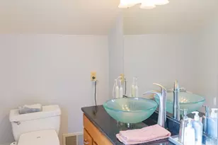 805 Cottage Ave W, Saint Paul, MN 55117 - Photo 23