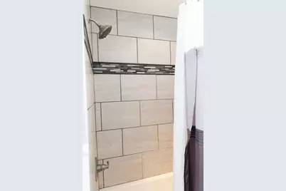 805 Cottage Avenue W, Saint Paul, MN 55117 - Photo 11