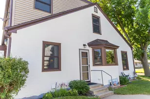 805 Cottage Ave W, Saint Paul, MN 55117 - Photo 31