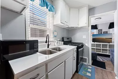 1842 Arlington Avenue E, Saint Paul, MN 55119 - Photo 9