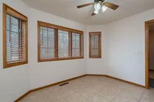 100 Crystal Ln, Mankato, MN 56001 - Photo 5