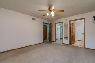 100 Crystal Ln, Mankato, MN 56001 - Photo 23