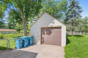 7312 Wentworth Ave, Richfield, MN 55423 - Photo 13