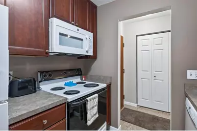181 Little Canada Road E #334, Little Canada, MN 55117 - Photo 9