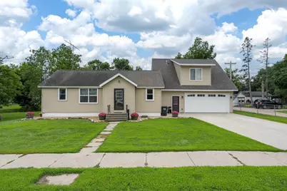 404 Paquin Street E, Waterville, MN 56096 - Photo 1