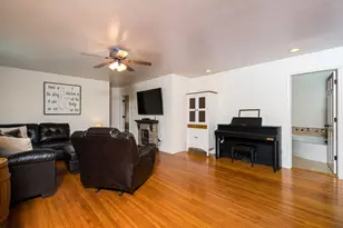 404 Paquin St E, Waterville, MN 56096 - Photo 5