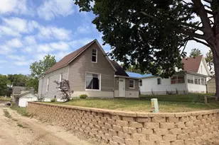 309 Pleasant St NE, Preston, MN 55965 - Photo 3
