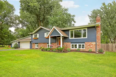193 Ridgeview Drive, Wayzata, MN 55391 - Photo 1