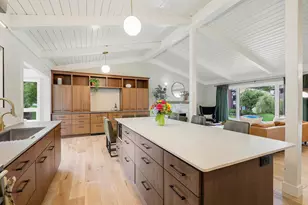 193 Ridgeview Dr, Wayzata, MN 55391 - Photo 7