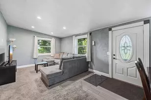 1231 Hewitt Ave, Saint Paul, MN 55104 - Photo 7