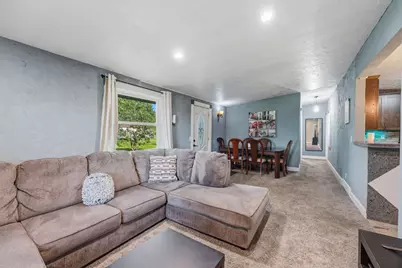 1231 Hewitt Avenue, Saint Paul, MN 55104 - Photo 9