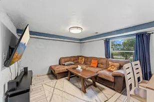 1231 Hewitt Ave, Saint Paul, MN 55104 - Photo 21