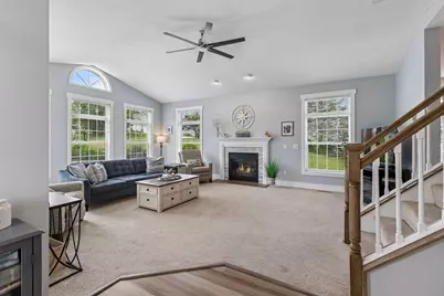 17437 Hazel Court, Lakeville, MN 55044 - Photo 5