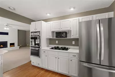 698 Badlands Road, Hudson, WI 54016 - Photo 13