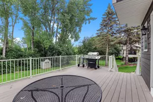 5968 Scenic Pl, Shoreview, MN 55126 - Photo 29