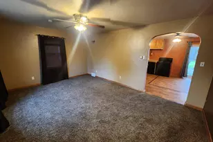 814 3rd St SE, Pipestone, MN 56164 - Photo 11