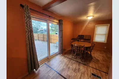 814 3rd Street SE, Pipestone, MN 56164 - Photo 9