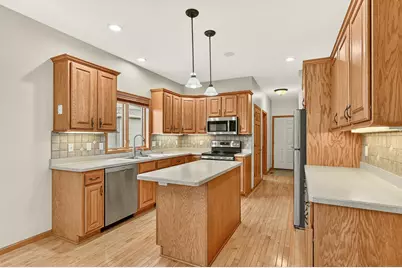 2322 Coral Court NE, Rochester, MN 55906 - Photo 3