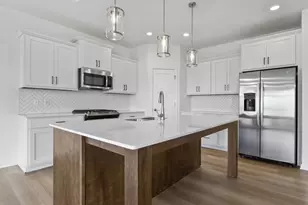 8176 Haywood Dr, Lino Lakes, MN 55014 - Photo 5
