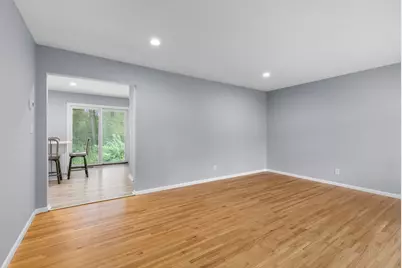 8209 Johnson Circle, Bloomington, MN 55437 - Photo 7