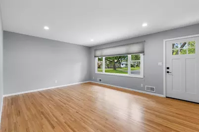 8209 Johnson Circle, Bloomington, MN 55437 - Photo 7