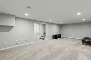 8209 Johnson Cir, Bloomington, MN 55437 - Photo 23