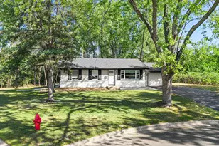 8209 Johnson Cir, Bloomington, MN 55437 - Photo 3