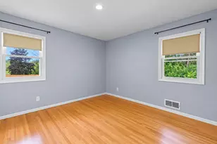 8209 Johnson Cir, Bloomington, MN 55437 - Photo 17