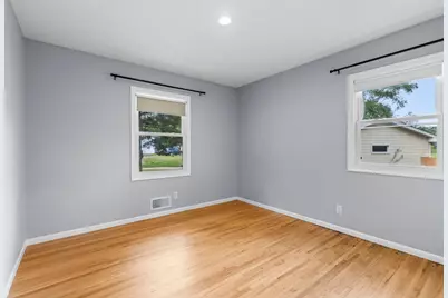 8209 Johnson Circle, Bloomington, MN 55437 - Photo 21