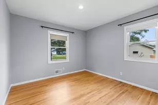 8209 Johnson Cir, Bloomington, MN 55437 - Photo 21