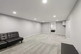 8209 Johnson Cir, Bloomington, MN 55437 - Photo 25