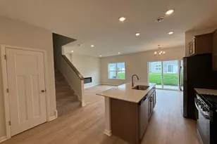 23158 Creekview Ct, Rogers, MN 55374 - Photo 9