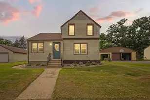 260 N Cordova Ave, Le Center, MN 56057 - Photo 29
