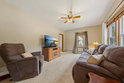 260 N Cordova Avenue, Le Center, MN 56057 - Photo 5