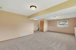 4024 Stone Point Dr NE, Rochester, MN 55906 - Photo 27