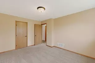 4024 Stone Point Dr NE, Rochester, MN 55906 - Photo 33