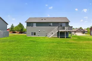 4024 Stone Point Dr NE, Rochester, MN 55906 - Photo 3