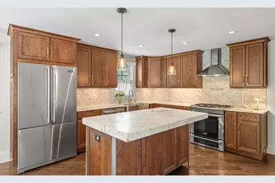 219 Chicago Avenue N, Wayzata, MN 55391 - Photo 23