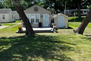 1208 E Lake St, Osakis, MN 56360 - Photo 3