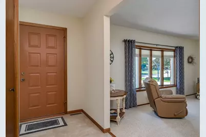 1028 Shady Oak Drive, North Mankato, MN 56003 - Photo 11