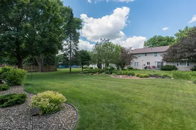 1028 Shady Oak Drive, North Mankato, MN 56003 - Photo 5