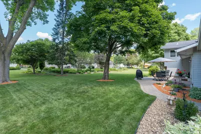 1028 Shady Oak Drive, North Mankato, MN 56003 - Photo 7