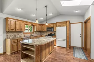 14284 Zilla St NW, Andover, MN 55304 - Photo 7