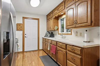 250 Glenbrook Road N, Wayzata, MN 55391 - Photo 23