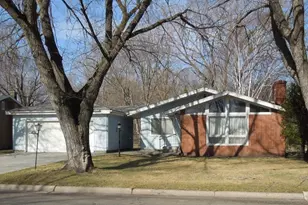 18 6th St NE, Pelican Rapids, MN 56572 - Photo 1