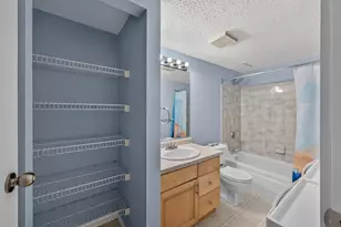 78 10th St E, Saint Paul, MN 55101 - Photo 27