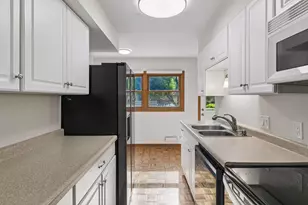 3521 County Rd 101, Minnetonka, MN 55345 - Photo 5
