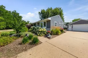 8501 Portland Ave S, Bloomington, MN 55420 - Photo 3