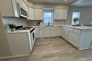 709 Center St E, Roseau, MN 56751 - Photo 5