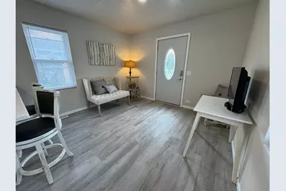 709 Center Street E, Roseau, MN 56751 - Photo 9